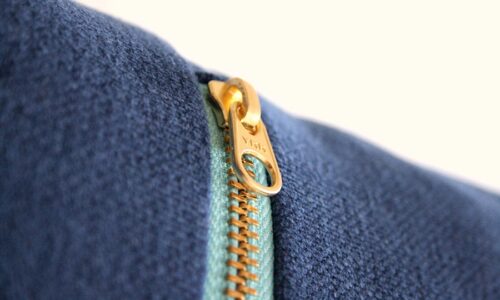 zipper and zip pull